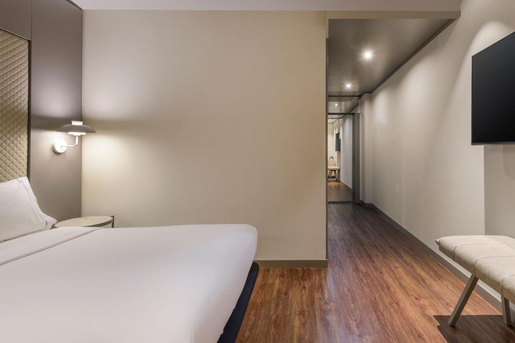 Hotel Ac Som By Marriott