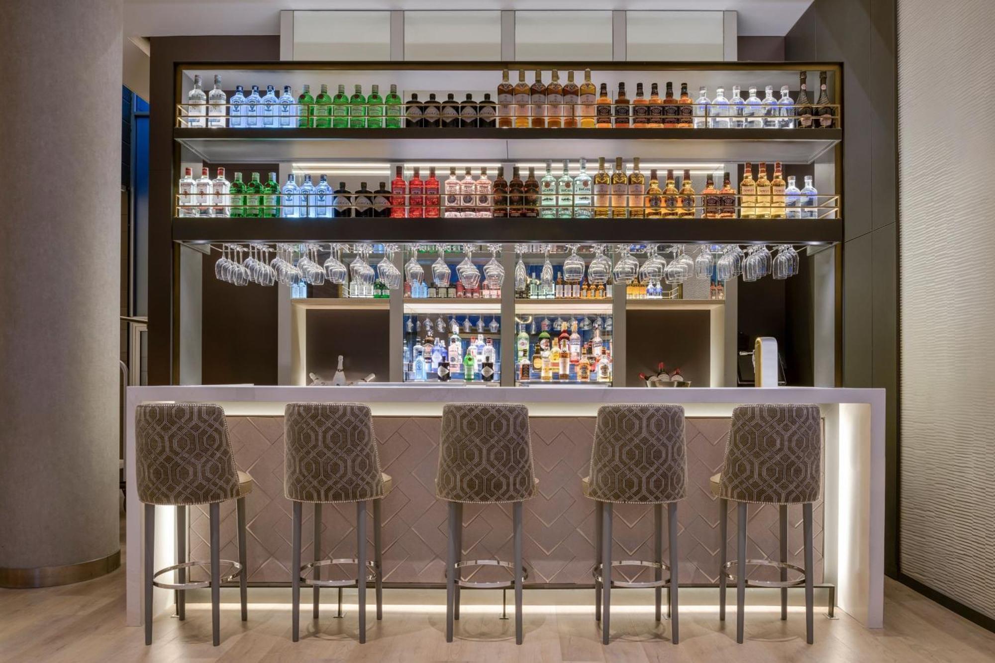 Hotel Ac Som By Marriott