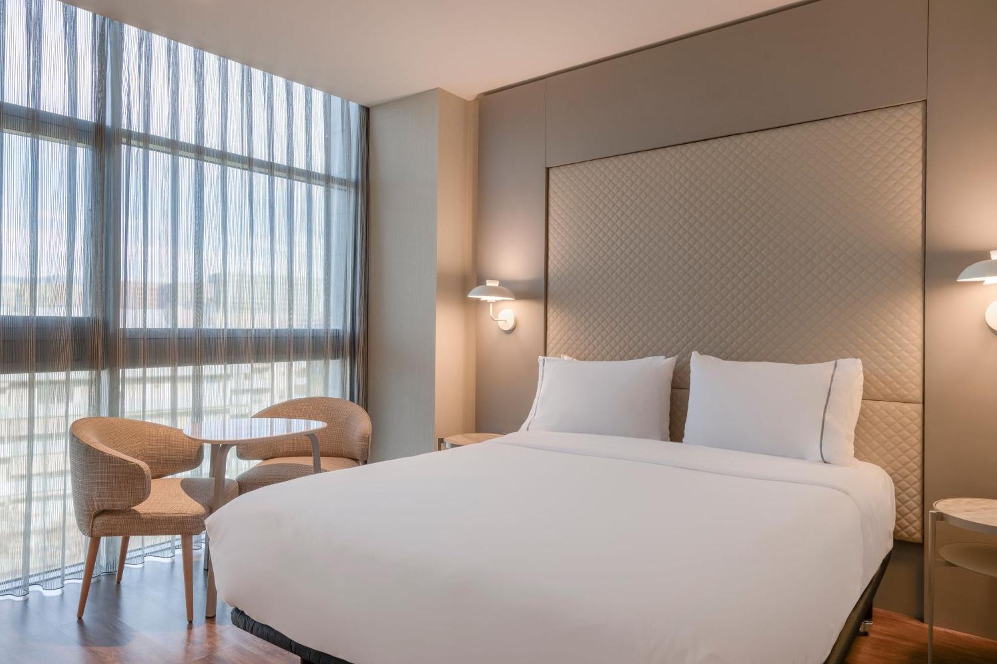 Ac Som By Marriott Hotel 4*